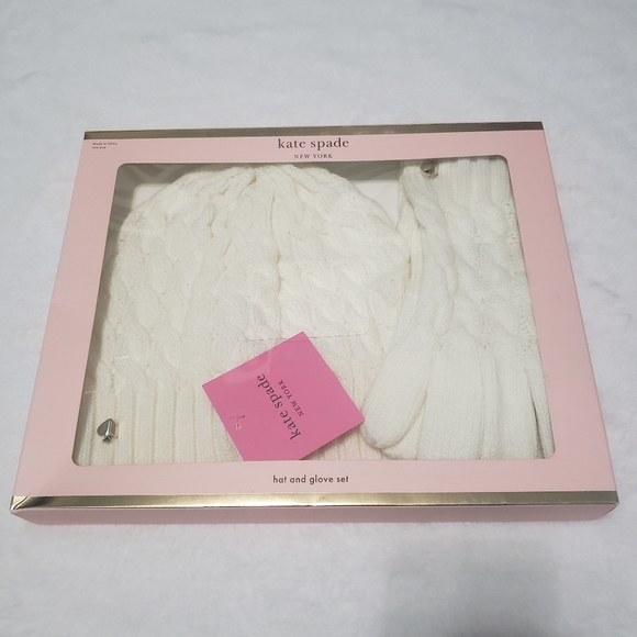 kate spade Accessories - NWT Kate Spade Cableknit Beanie & Glove Set